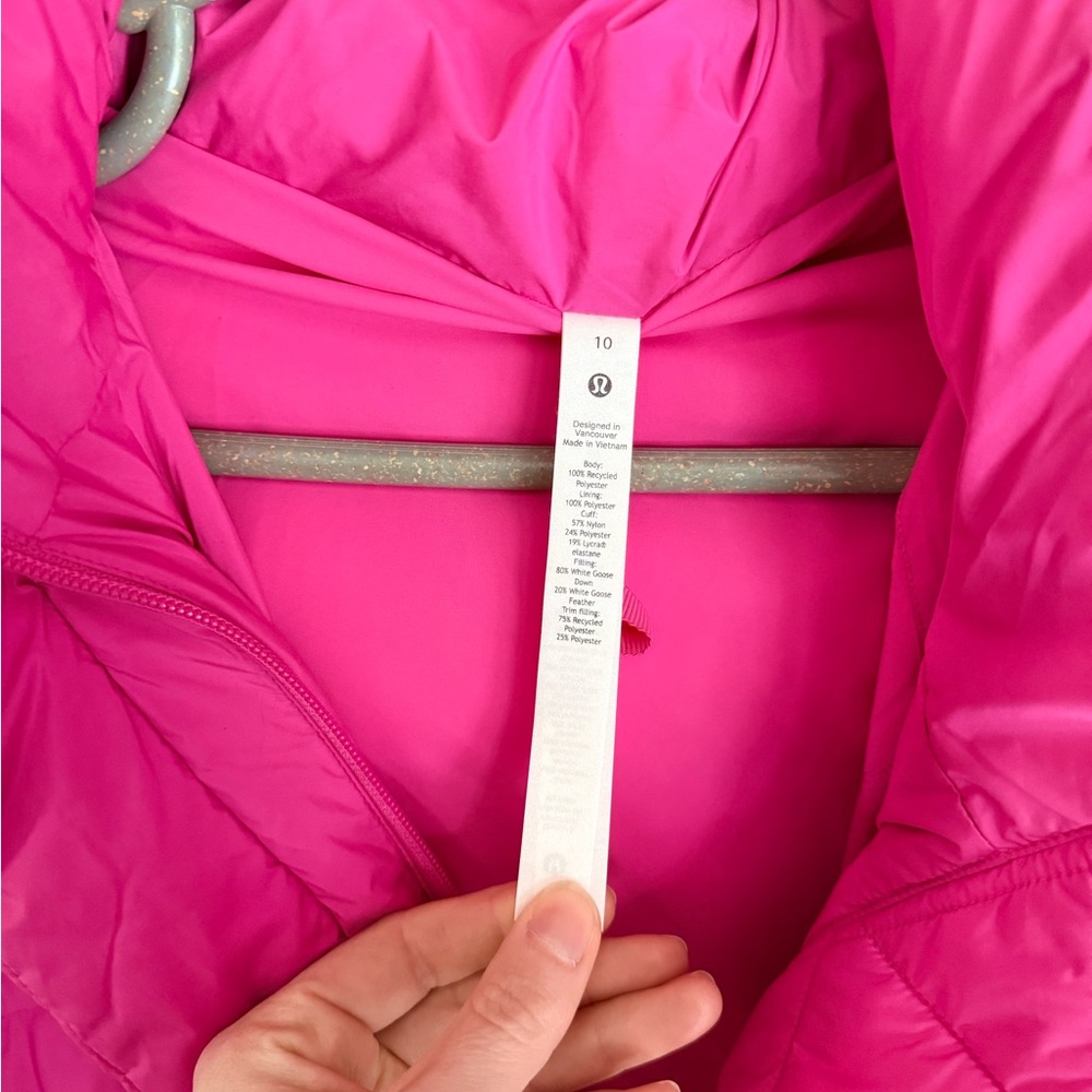 Lululemon sonic cropped Pink Puffer Jacket - Picture 2 of 3